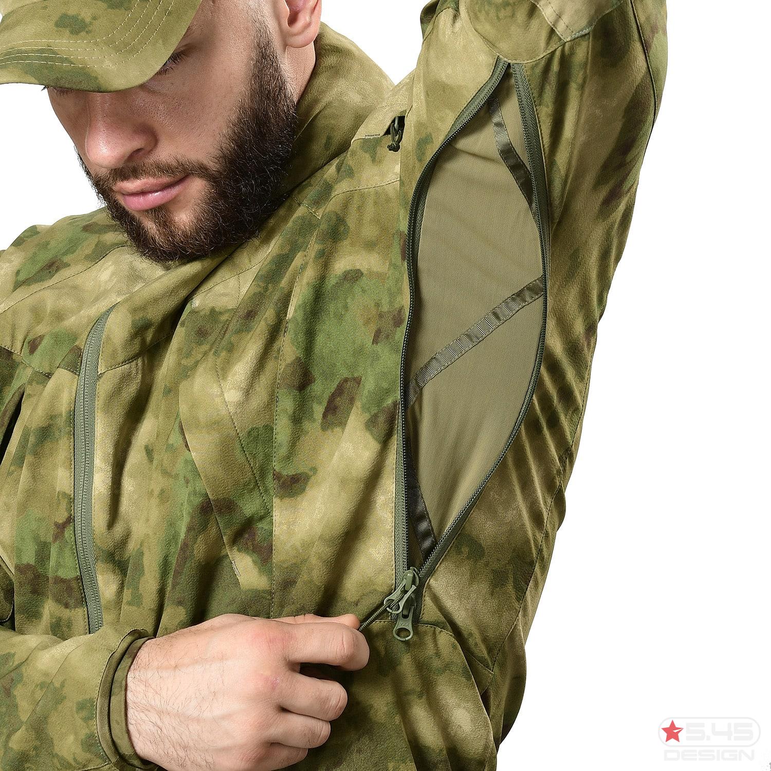 There is an integrated zipper on the inner side of the sleeve in the armpit area for additional ventilation.